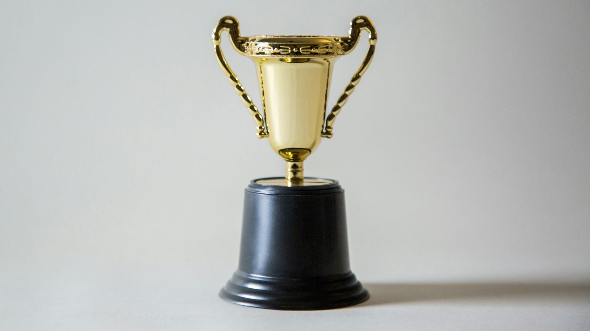 ÚSPĚCHY V PŘEDMĚTOVÝCH OLYMPIÁDÁCH A DALŠÍCH SOUTĚŽÍCH